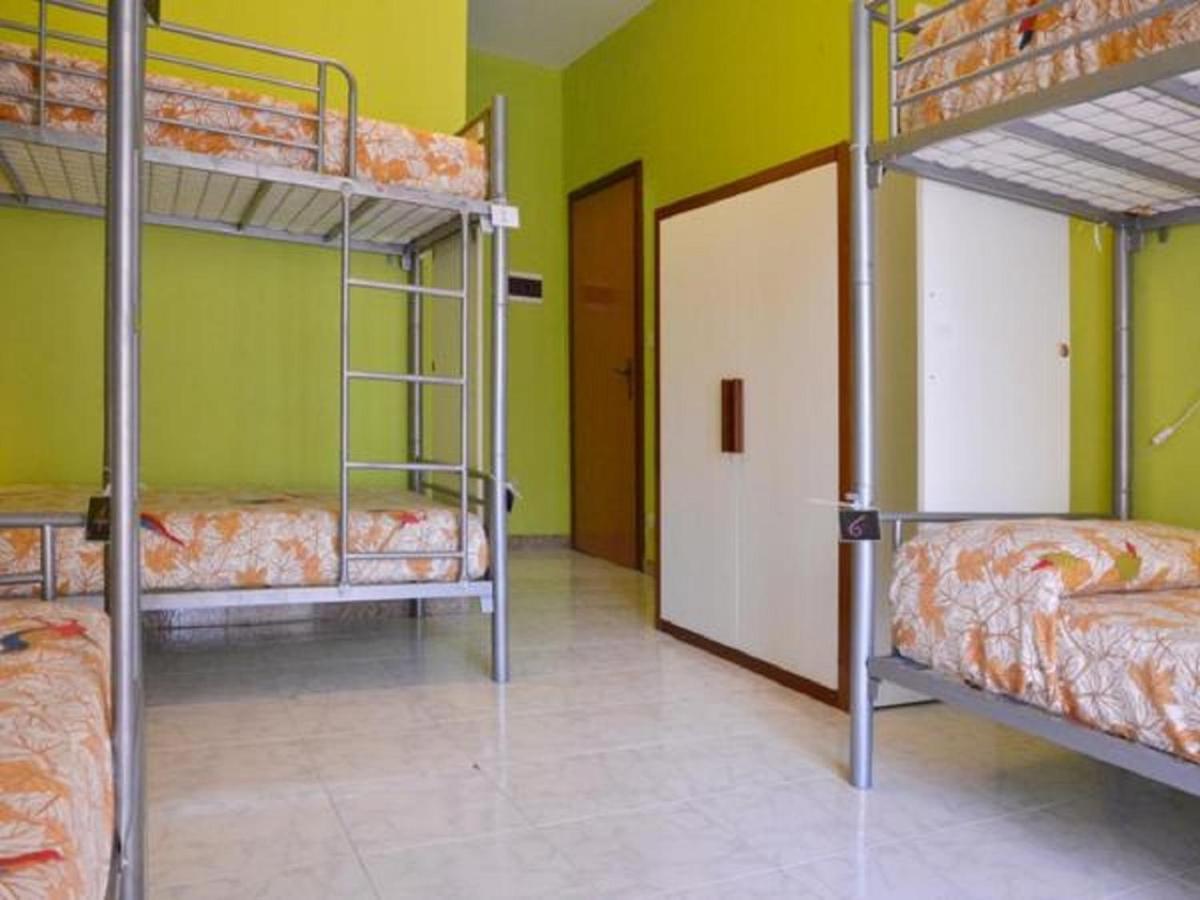 Gianni House Backpackers Hostel Джардини Наксос Екстериор снимка