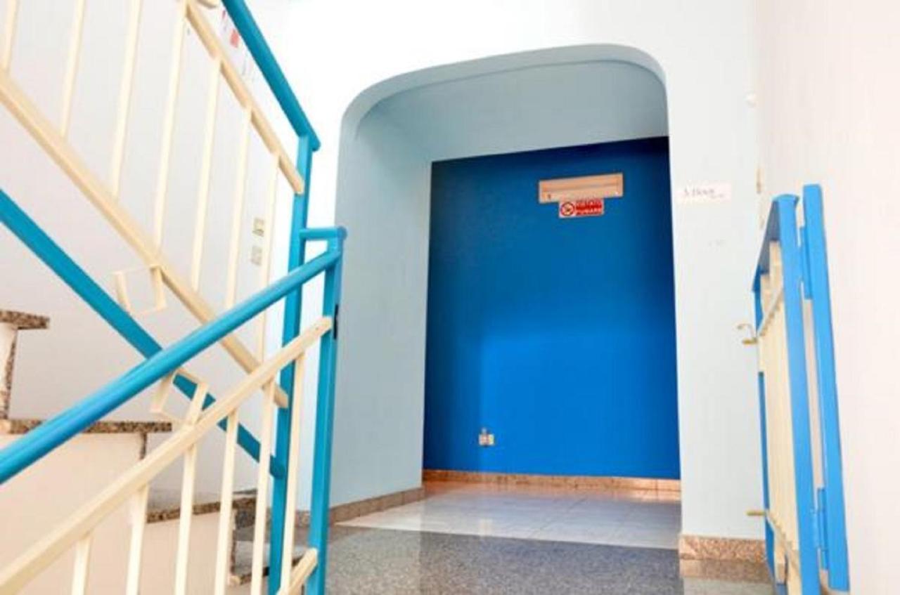 Gianni House Backpackers Hostel Джардини Наксос Екстериор снимка