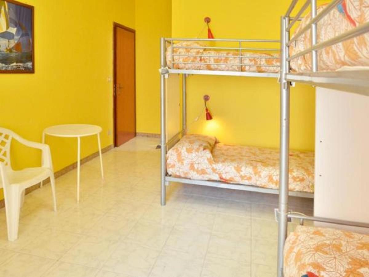Gianni House Backpackers Hostel Джардини Наксос Екстериор снимка