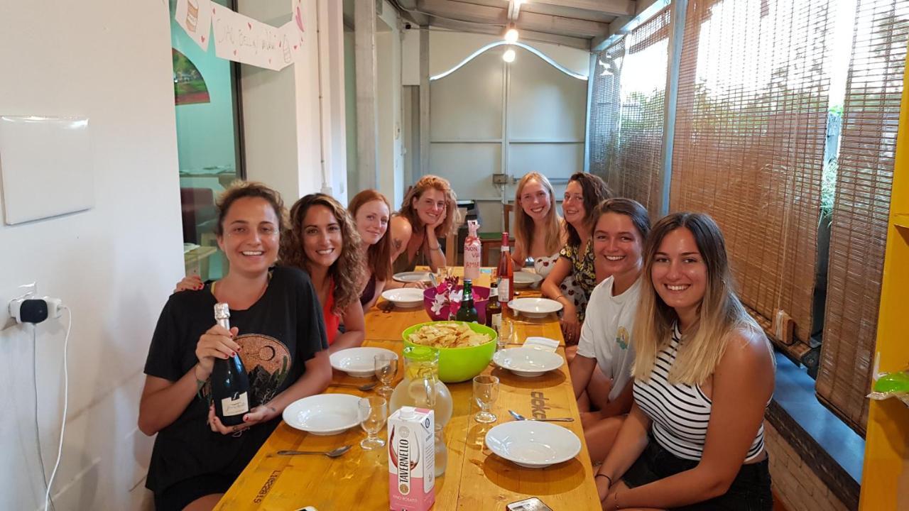 Gianni House Backpackers Hostel Джардини Наксос Екстериор снимка