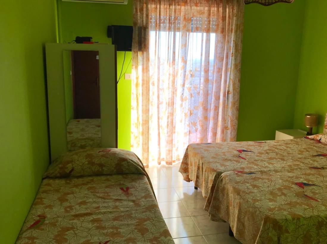 Gianni House Backpackers Hostel Джардини Наксос Екстериор снимка